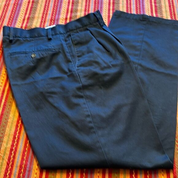 Men’s Dockers size 32x32 in navy - Picture 1 of 5